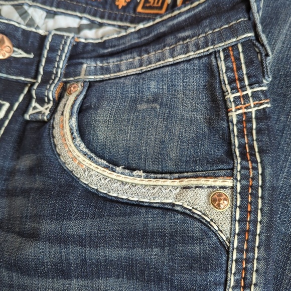 Men's Rock Revival Blue Jeans with Embroidered Pockets - Picture 5 of 15